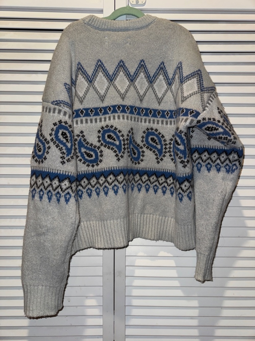 Lucky Brand Gray Crewneck Sweater with Blue Paisley Motif - Picture 4 of 4